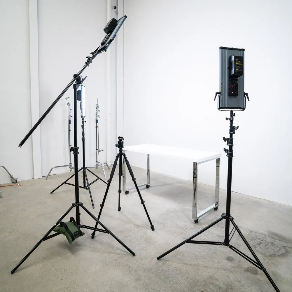 Complete 3-Point Video Lighting Setup With Rode Wireless Go II Microphone
