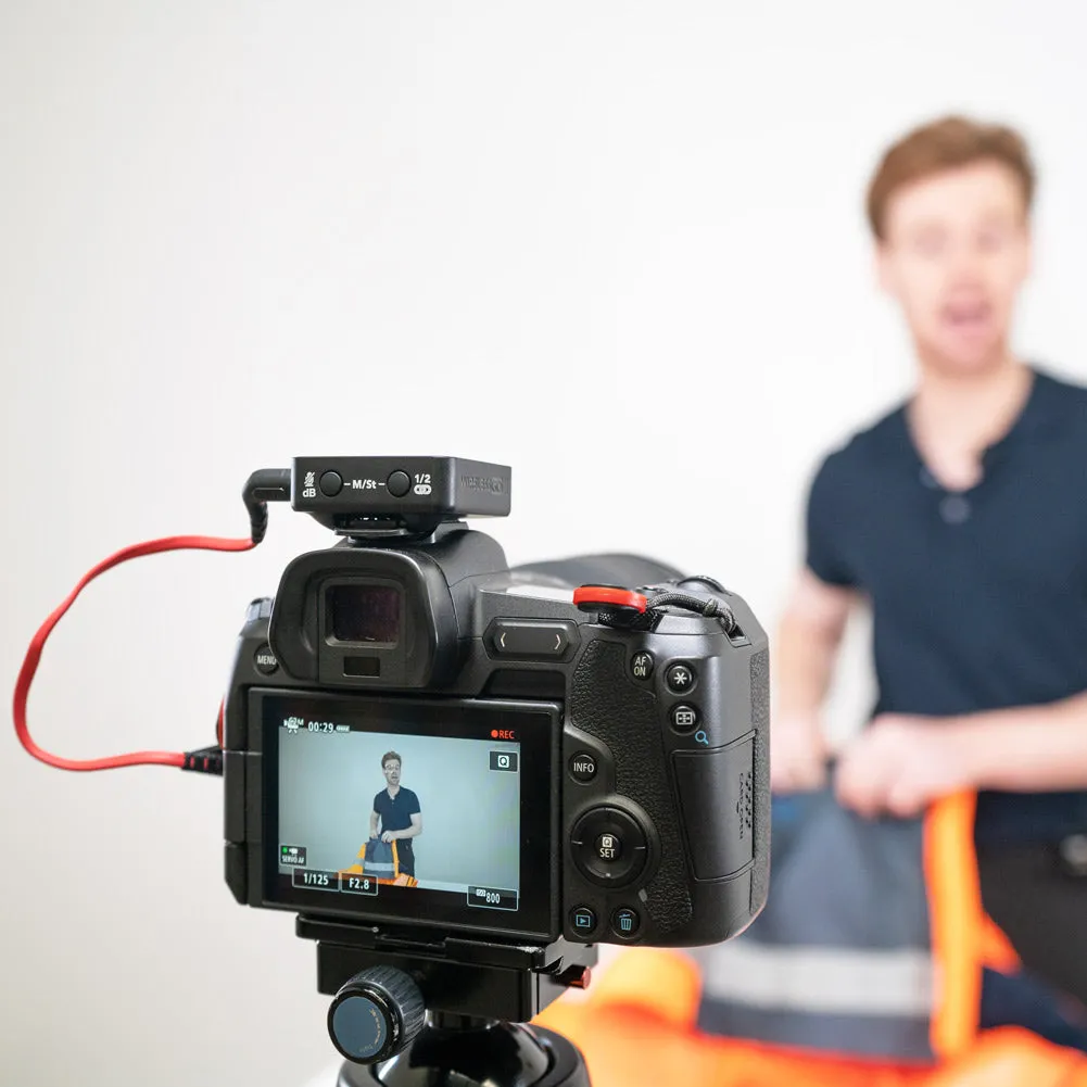 Complete 3-Point Video Lighting Setup With Rode Wireless Go II Microphone
