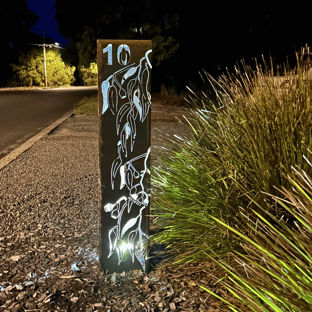 Corten Light tower - 900mm