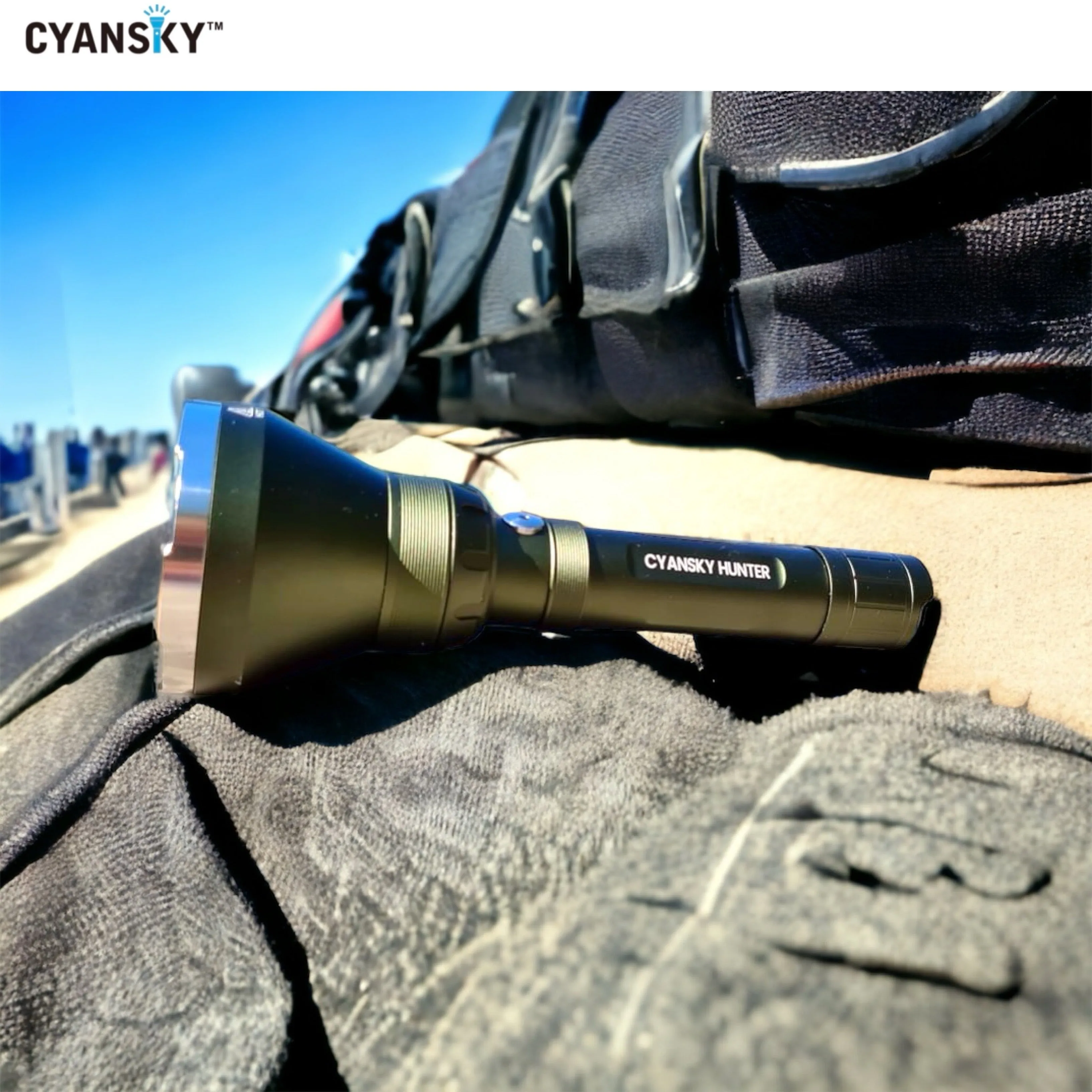 Cyansky HUNTER Multi-color Searchlight 1800LMS 818M