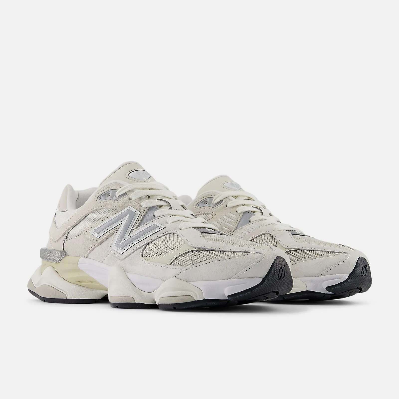 M New Balance 9060 U9060WHT