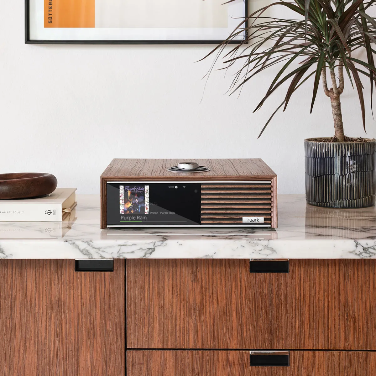R610 Music Console