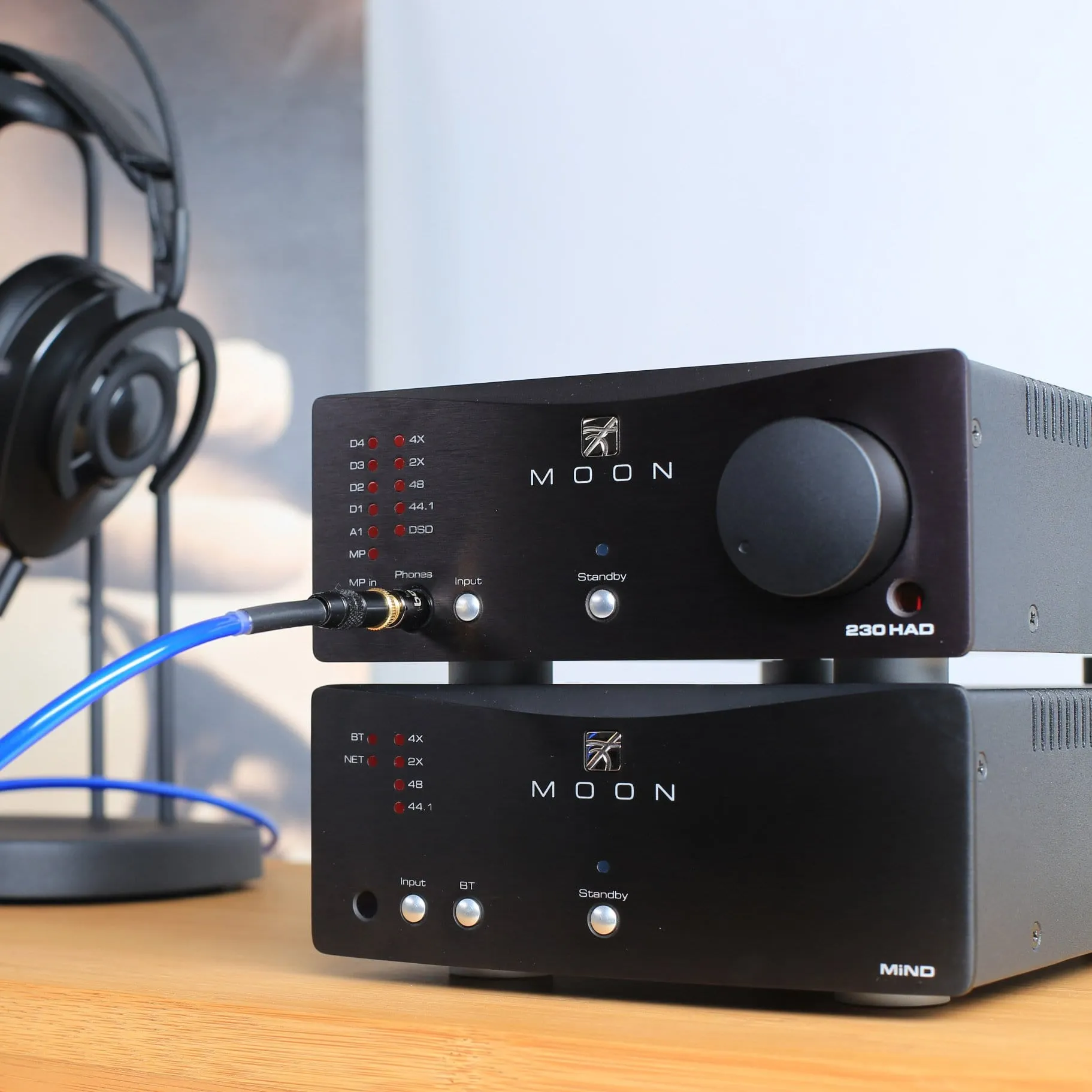 Simaudio MOON 230HAD Headphone Amplifier & DAC