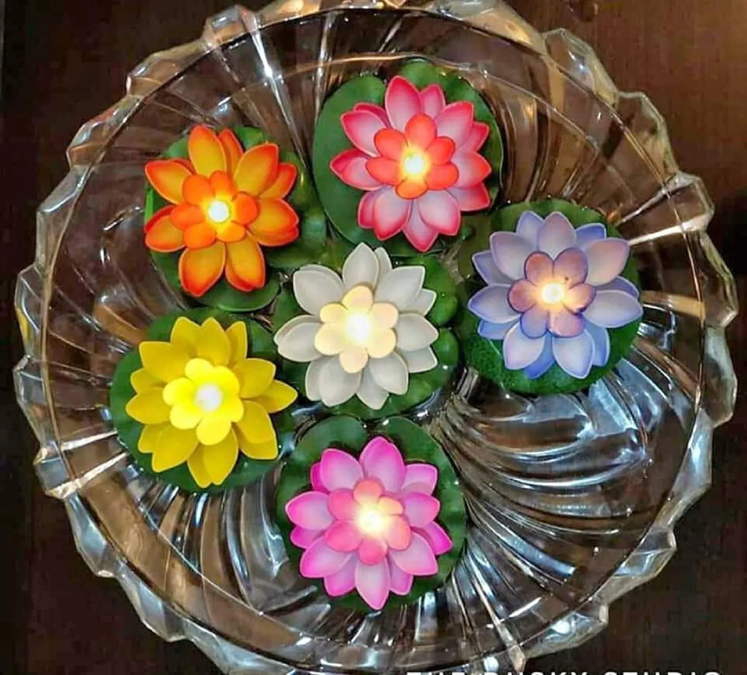 ZUGAD Waterproof Yellow Flickering Water Sensor Lotus LED Floating Candle Petals Flameless Ambient Candle Battery Operated Artificial Floating Lotus Candle Glass Bowl (Multicolor)